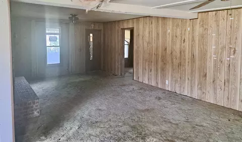 Living - 421 N Chestnut, Burden, KS 67019 photo 2 of 4