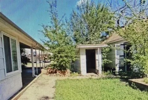 Exterior - 421 N Chestnut, Burden, KS 67019 photo 4 of 5