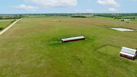 9815 S Rock Rd, Valley Center, KS 67147