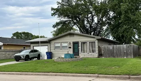 2710 S Magnolia Ave, Wichita, KS 67217