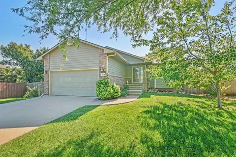 5122 N Blackhawk, Wichita, KS 67219