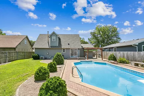 174 Ranger St, Haysville, KS 67060