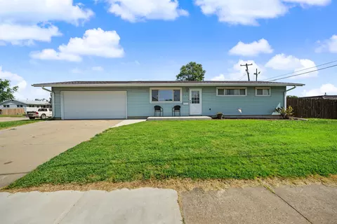 916 W Cloud St, Salina, KS 67401