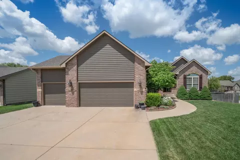 13905 E Ayesbury St, Wichita, KS 67228