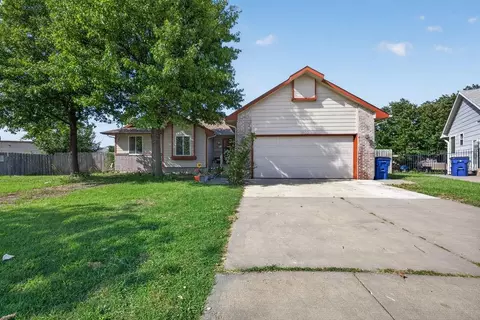 1802 S Hoyt Cir, Wichita, KS 67207