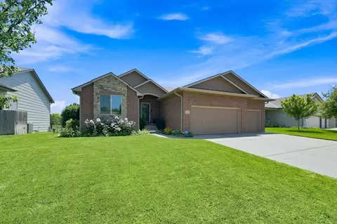 8741 W Conrey, Wichita, KS 67205