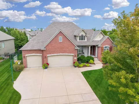 1520 N Ridgehurst St, Wichita, KS 67230