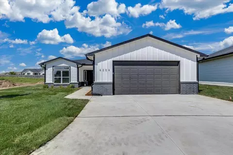 4304 N Sunny Ct, Wichita, KS 67205