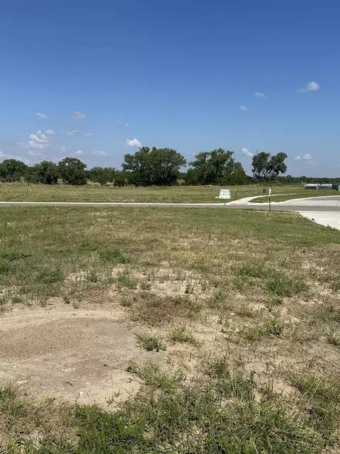 4529 Harborside #COURTYARD, Wichita, KS 67204