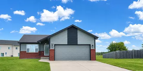 782 E Frst, Haysville, KS 67060