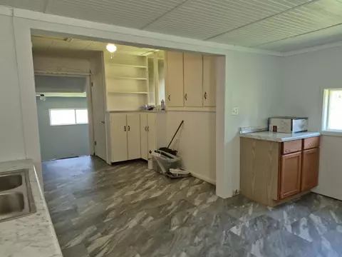 Entry Way - 1301 N Main St, Eureka, KS 67045 photo 1 of 1