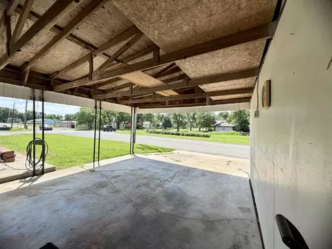 Exterior - 1301 N Main St, Eureka, KS 67045 photo 4 of 6