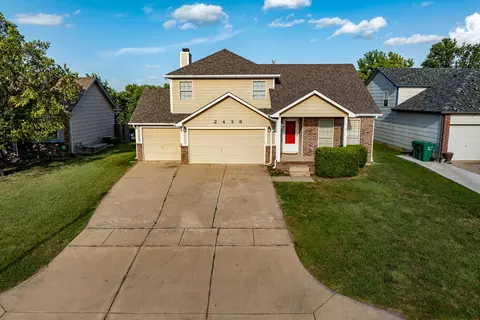 2438 S Cypress St, Wichita, KS 67210