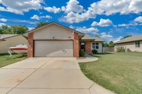 512 W Wayne, Wichita, KS 67217