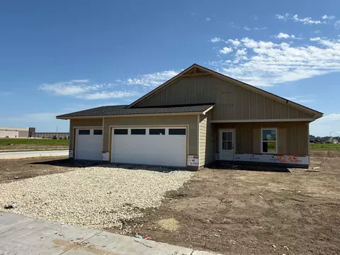 9233 Melissa Ave, Bel Aire, KS 67226