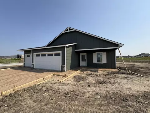 9233 Melissa Ave, Bel Aire, KS 67226