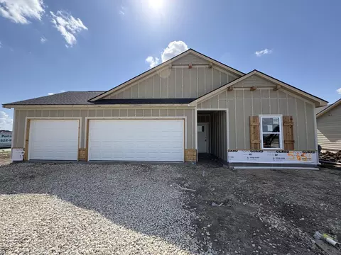5651 Plumthicket St, Bel Aire, KS 67226