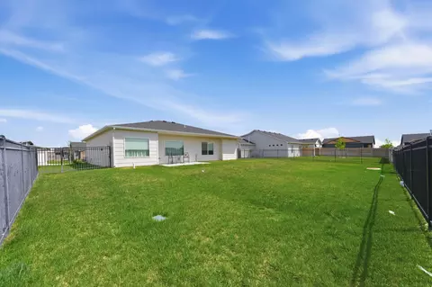 Exterior - 1017 Long Path St, Goddard, KS 67052 photo 3 of 6