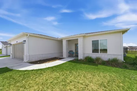 Exterior - 1017 Long Path St, Goddard, KS 67052 photo 1 of 6