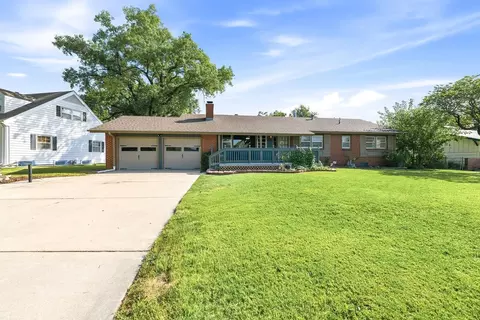 5700 E Perryton, Bel Aire, KS 67220