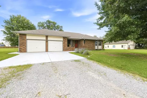 7826 S Meridian St, Haysville, KS 67060