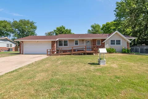 1406 N Lynnhurst Ave, Wichita, KS 67212