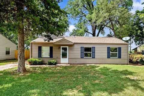 6515 N West Park View St, Park City, KS 67219