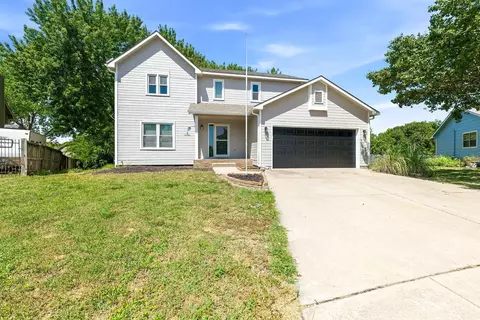 4479 N Edgemoor Ct, Bel Aire, KS 67220