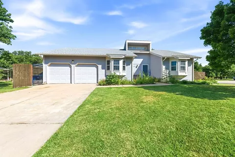 1150 S Burrus St, Wichita, KS 67207