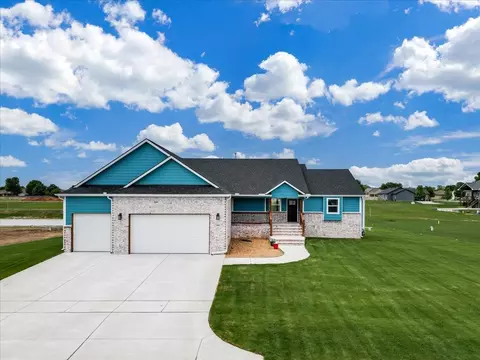 464 S Stoney Creek St, Clearwater, KS 67026