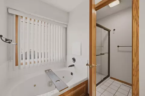 Bath - 421 E Wild Plum Rd, Derby, KS 67037 photo 3 of 5