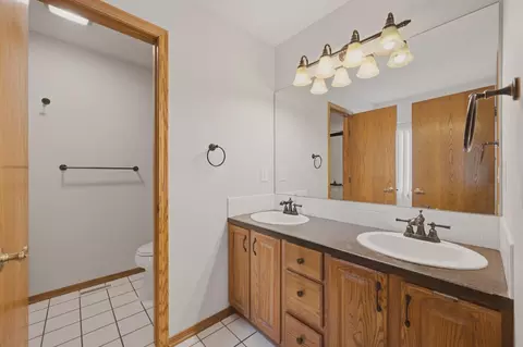 Bath - 421 E Wild Plum Rd, Derby, KS 67037 photo 2 of 5