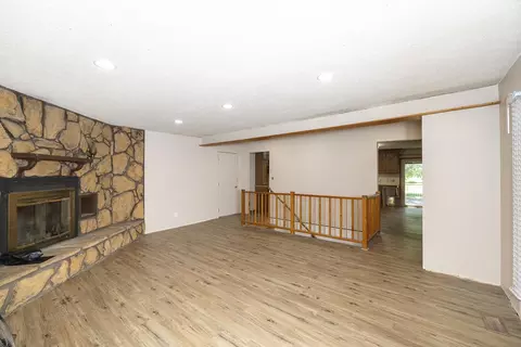 Living - 10001 E 103rd, Mulvane, KS 67110 photo 2 of 2
