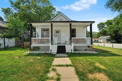 255 N 13th St, Salina, KS 67401