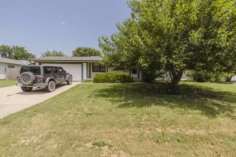 4914 Looman, Wichita, KS 67220