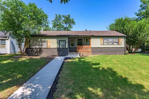 1858 S Volutsia Ave, Wichita, KS 67211