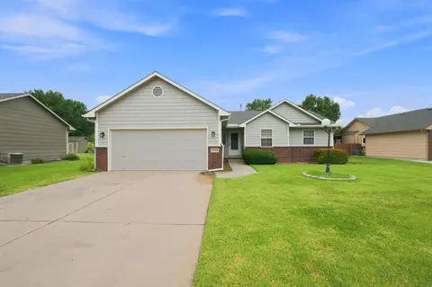 10818 W Central Park St, Wichita, KS 67205