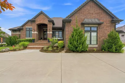2126 N Clear Crk, Wichita, KS 67230