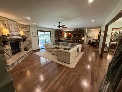 2017 E Chestnut Ave, Arkansas City, KS 67005