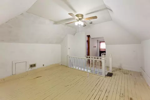 Bedroom - 505 Sweezy, Halstead, KS 67056 photo 8 of 8