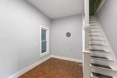 Entry Way - 505 Sweezy, Halstead, KS 67056 photo 1 of 2