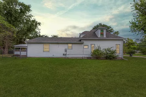 Exterior - 505 Sweezy, Halstead, KS 67056 photo 1 of 6