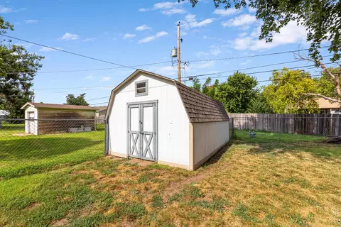 Exterior - 505 Sweezy, Halstead, KS 67056 photo 5 of 6