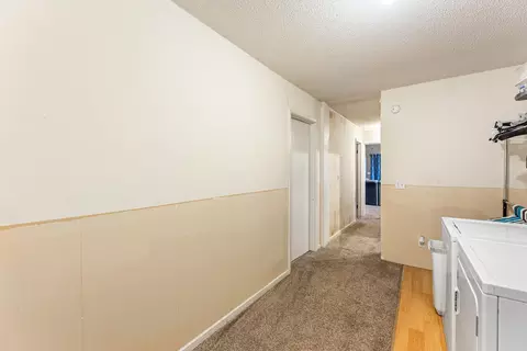 Entry Way - 505 Sweezy, Halstead, KS 67056 photo 2 of 2