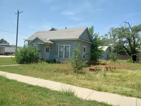 303 N Colorado Ave, Burrton, KS 67020