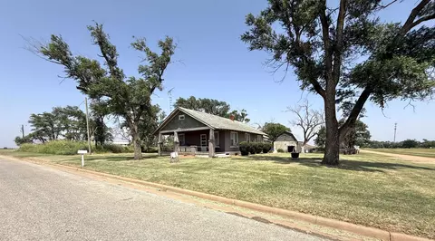 Exterior - 1003 N Springfield Ave, Anthony, KS 67003 photo 1 of 10