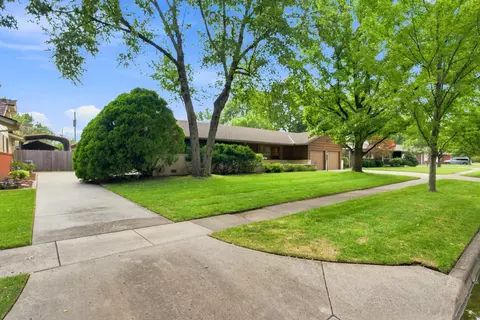 1613 N West Lynn, Wichita, KS 67212
