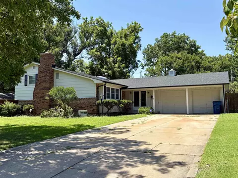 2611 S Laura Ave, Wichita, KS 67216
