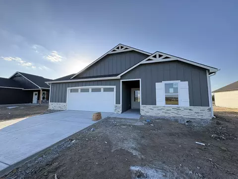 5713 Plumthicket St, Bel Aire, KS 67226