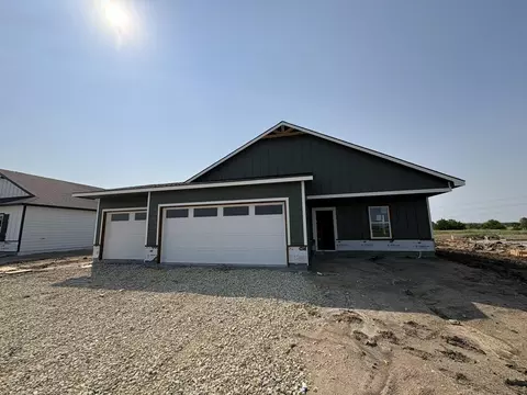 5801 Plumthicket St, Bel Aire, KS 67226